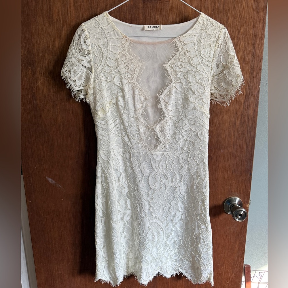 Storia Ivory Lace Mini Dress